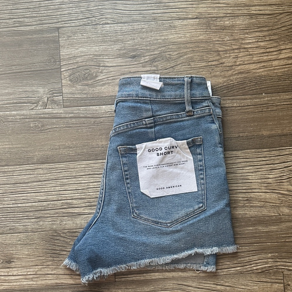 Good American Good Curve Light Blue Denim Shorts